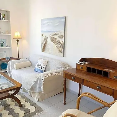 Отель Central City Apartment