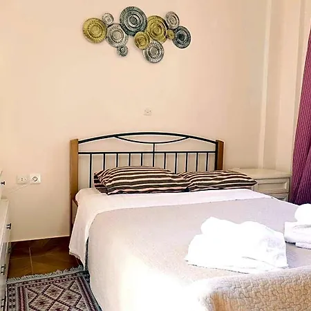 Central City Apartment Отель Naxos City