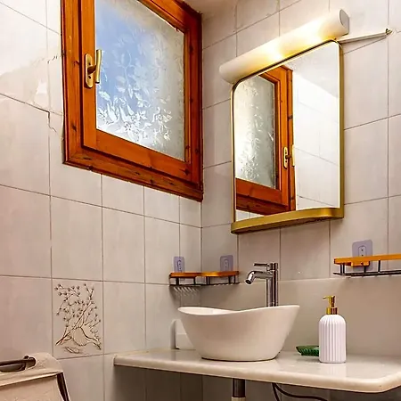 Central City Apartment Отель 4*